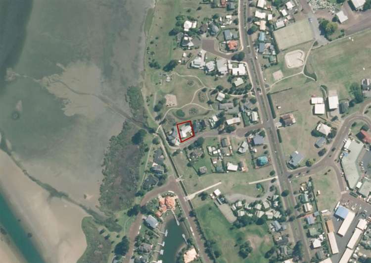 12 Ajax Head Pauanui_14