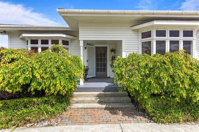 Character-Filled, Central Convenience!