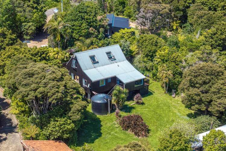 19 Te Makiri Road Onetangi_19