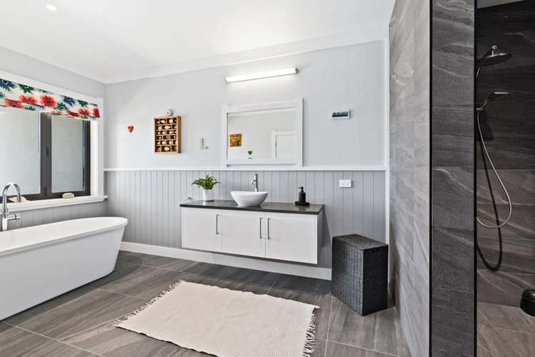 63 Waipuka Road Havelock North_18