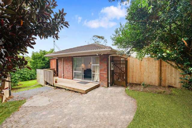 Affordable Brick Beauty on 481m² Section