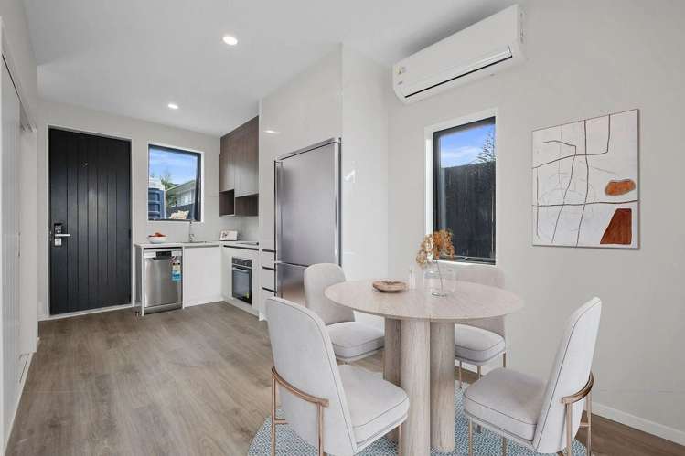 2/88 Gloria Avenue Te Atatu Peninsula_6