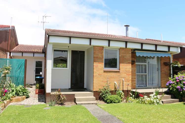 2d Cleland Crescent Blockhouse Bay_7