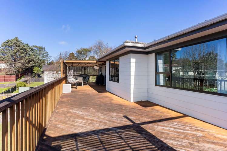 17 Panzic Place Glen Eden_13
