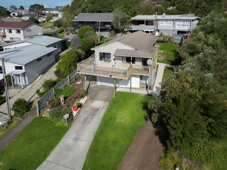 2/45 Elliston Crescent Stanmore Bay_17