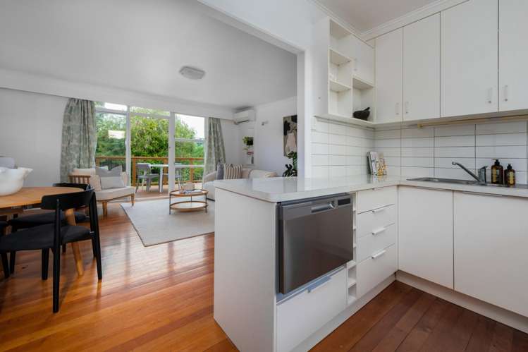 3/449 Beach Road Mairangi Bay_9