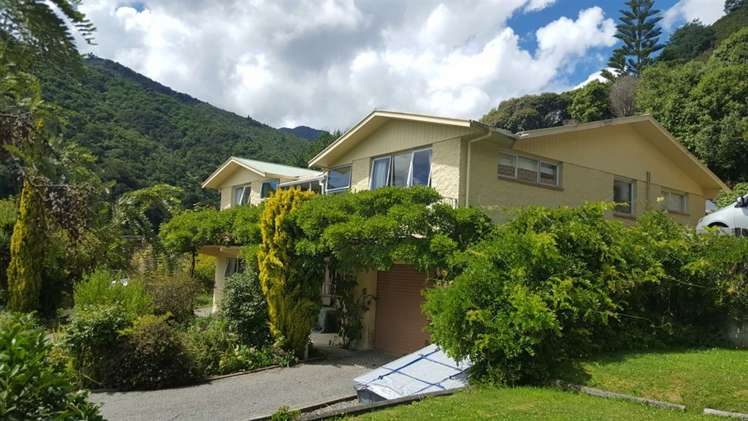 75a Devon Street Picton_21
