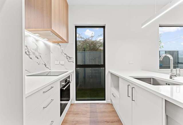1/113 Flanshaw Road Te Atatu South_3