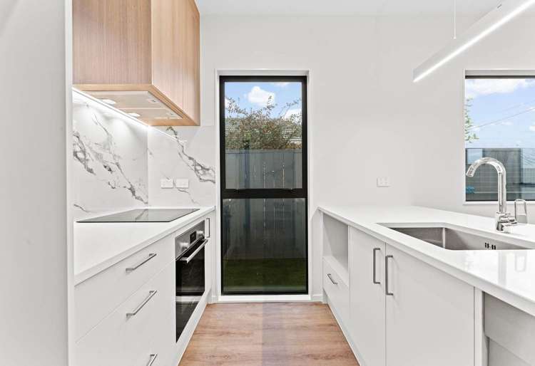1/113 Flanshaw Road Te Atatu South_3
