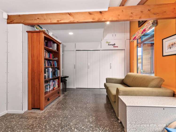 26 Edward Payton Grove Pukehangi_11