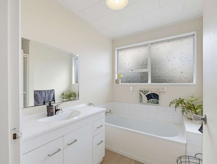 4 Philip street Glentunnel_21