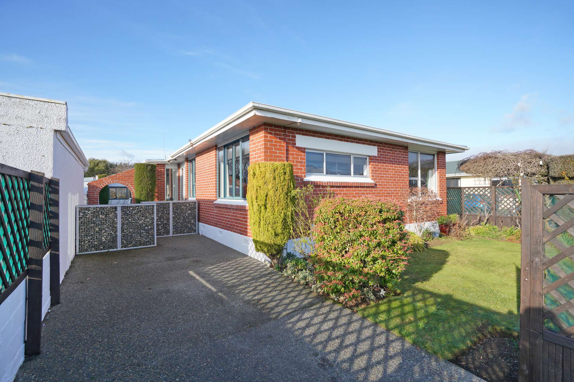 761 Queens Drive Waikiwi_0