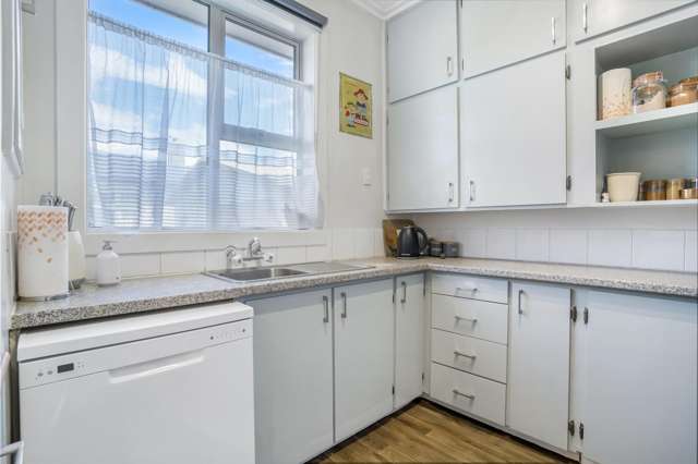 132 Mackenzie Street Winton_1