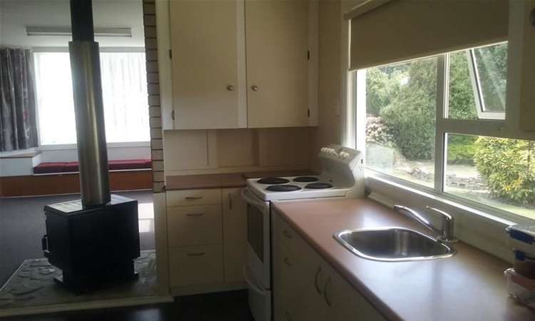 17 Ihupuku Street Waitotara_9