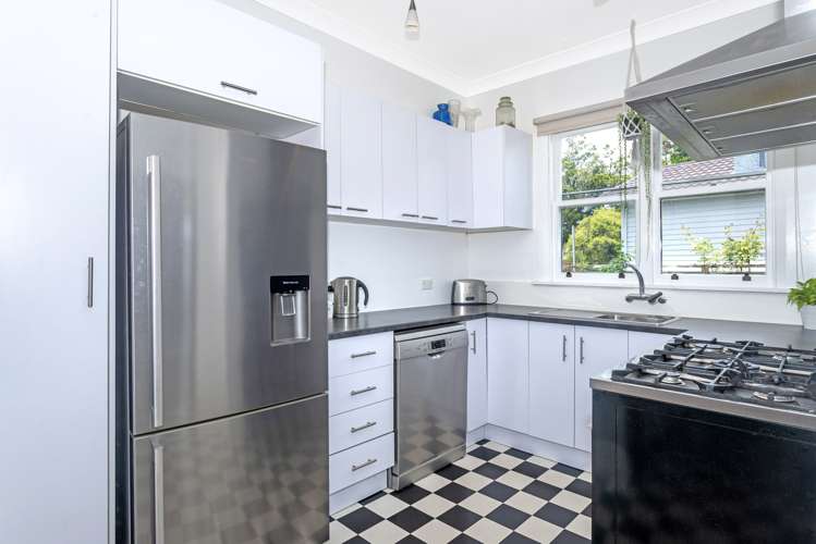 18 Oak Street Mangapapa_3