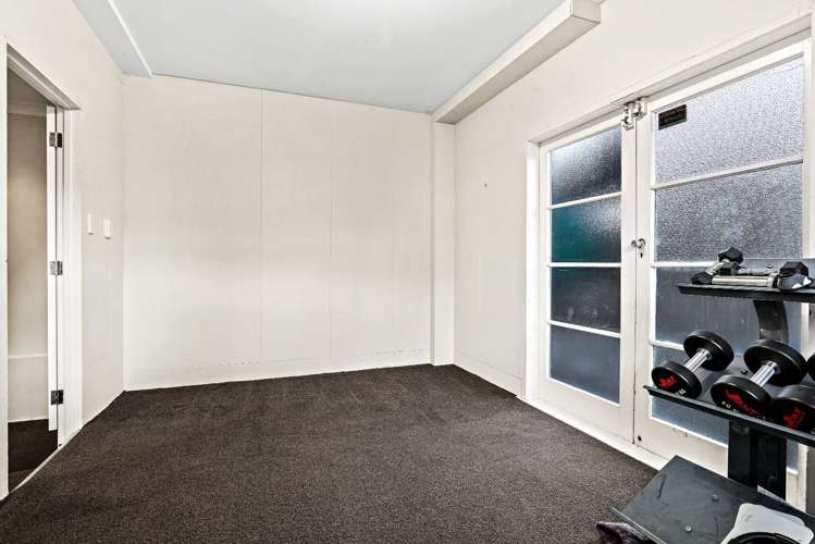 31 Royal View Road Te Atatu South_13