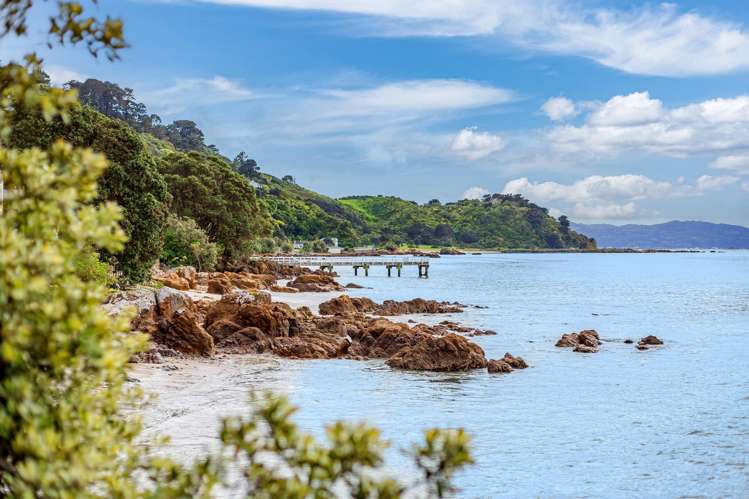 379 Karaka Bay Road Karaka Bays_27