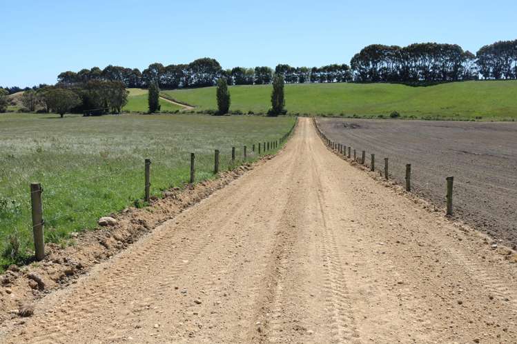 878 Downs Road Edendale_16