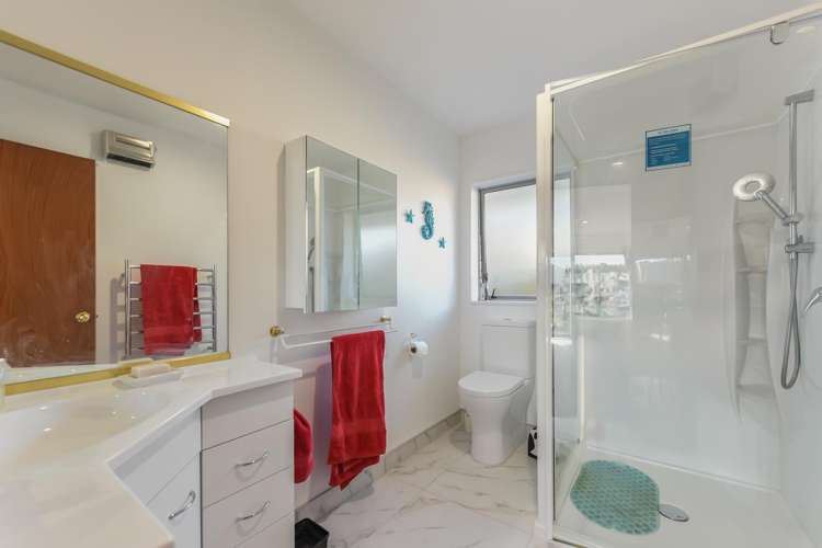 19 Stead Crescent Stoke_16