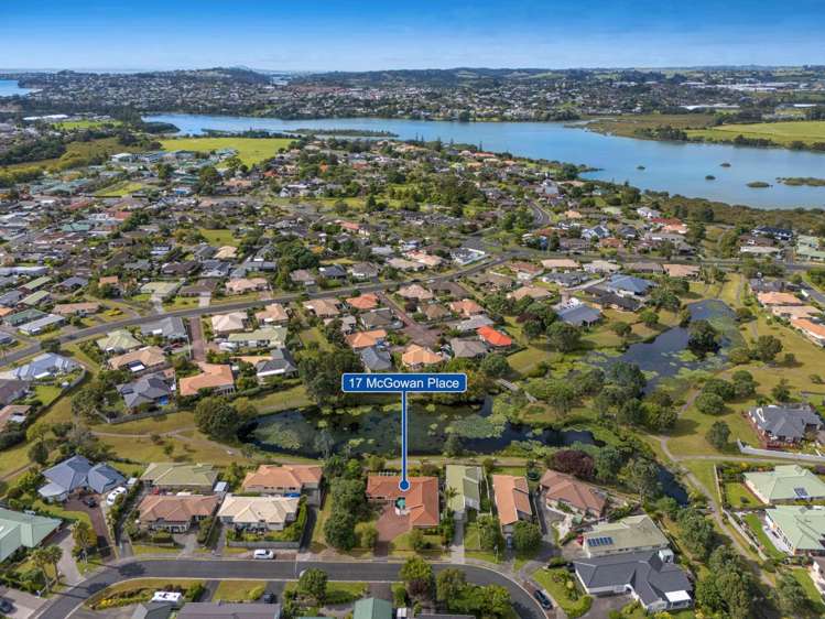 17 McGowan Place Orewa_35