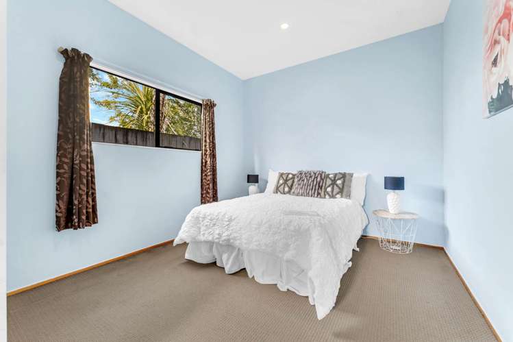 53 Henderson Valley Road Henderson_15