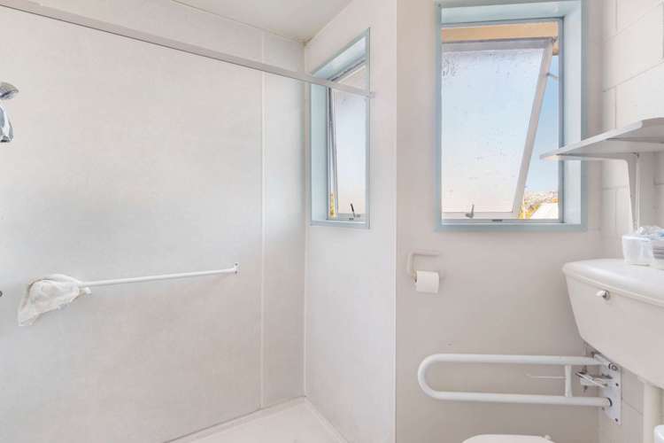 3/14 Church Square Addington_12