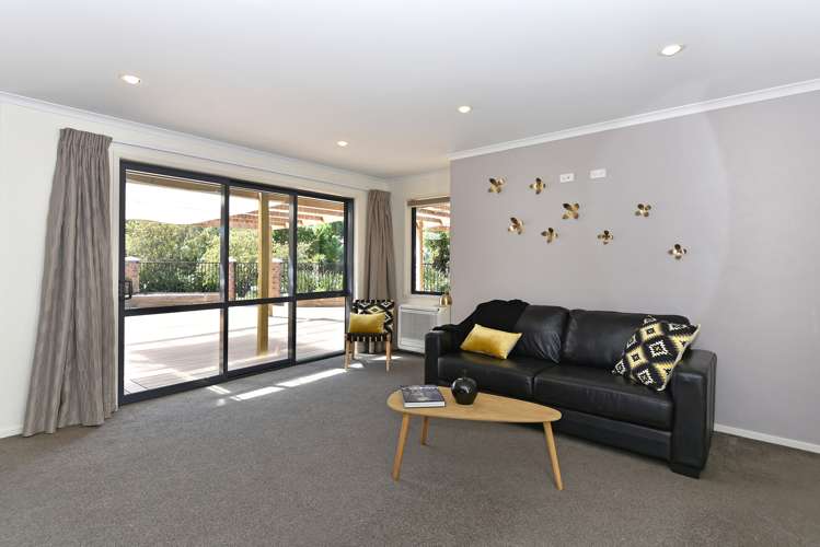 6 Ken Wadsworth Way Stoke_6