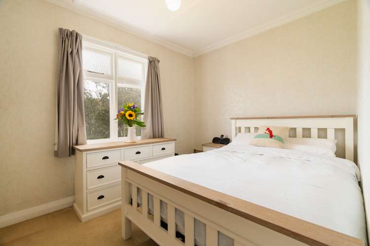 36 Barr Street Kenmure_14