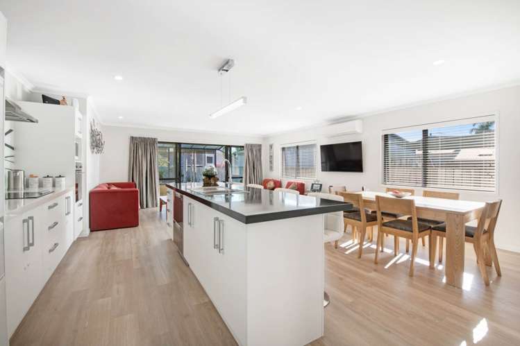 27 The Circle Manly_6