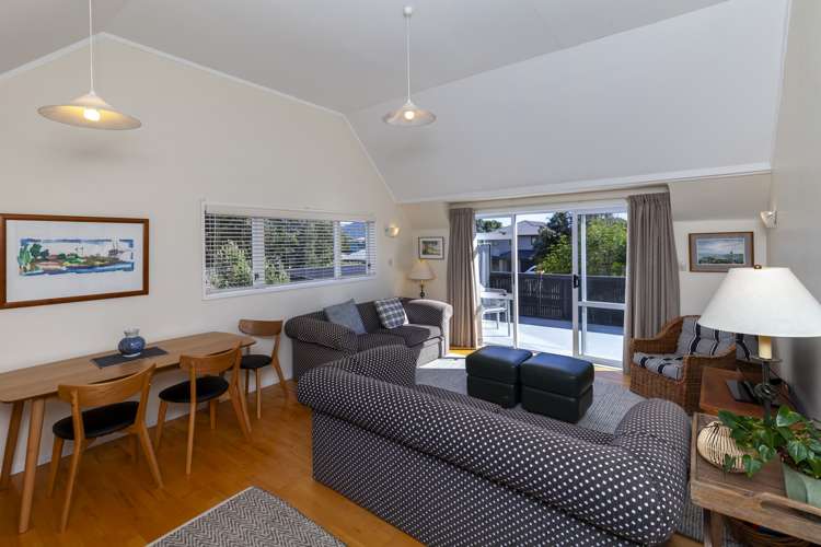 241 Manly Street Paraparaumu Beach_24