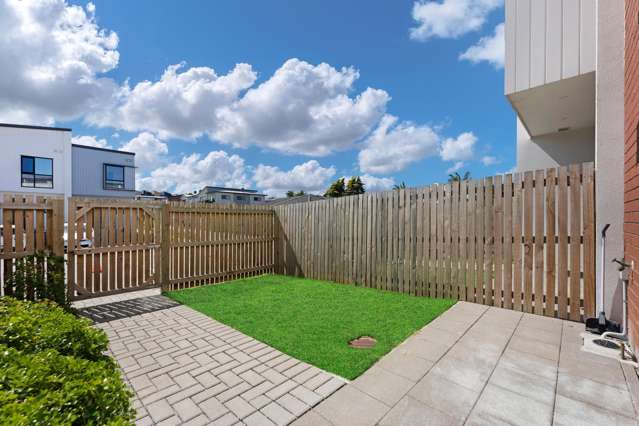 6 Aumarire Lane Favona_4