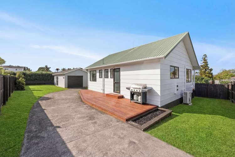 2/11 Hosking Place Clarks Beach_21