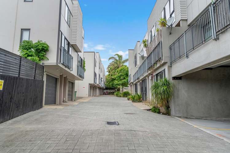 8/1902 Great North Road Avondale_11