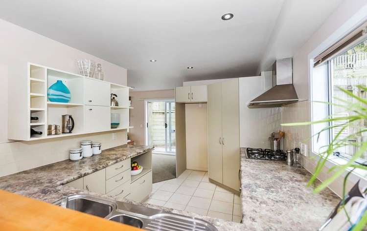 1/143 Cockayne Road Khandallah_9