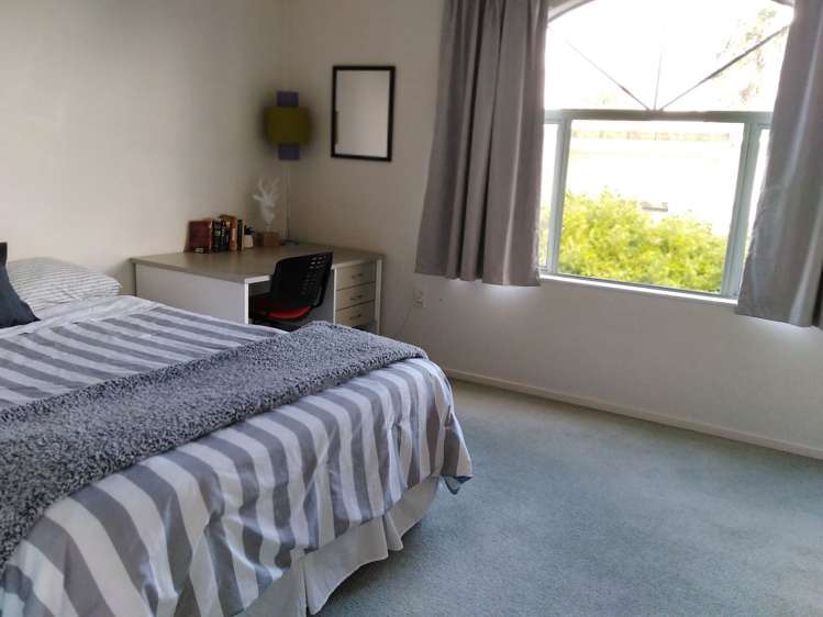 16 Stewart Gibson Place Manurewa_6