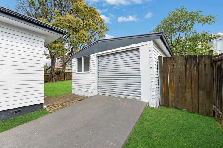 2/34 Plumley Crescent Mangere_7