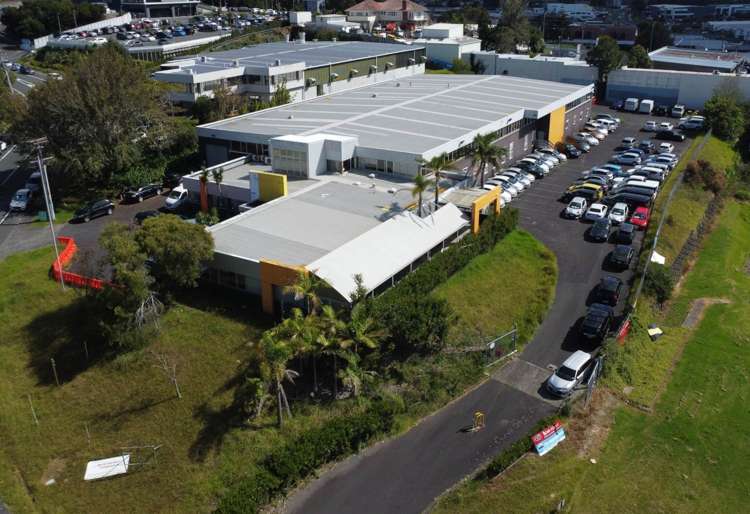 46-48 View Road Wairau Valley_2