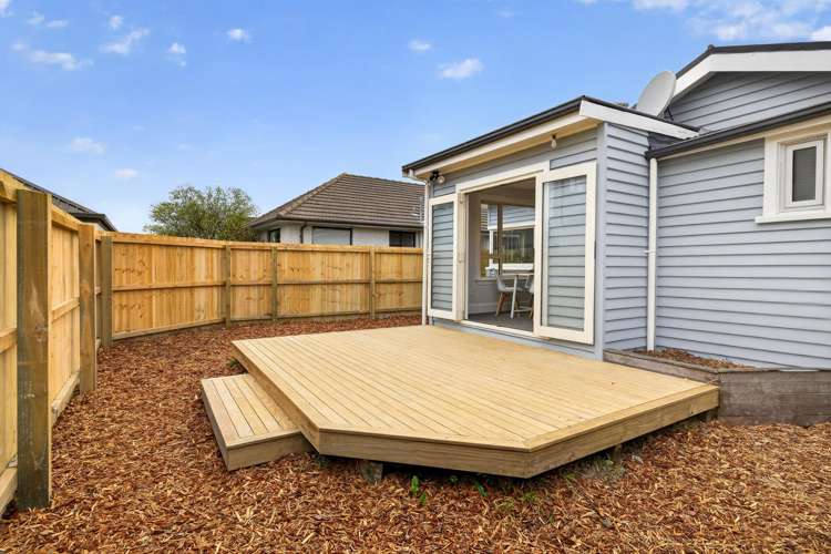 37 Frankleigh Street Somerfield_15
