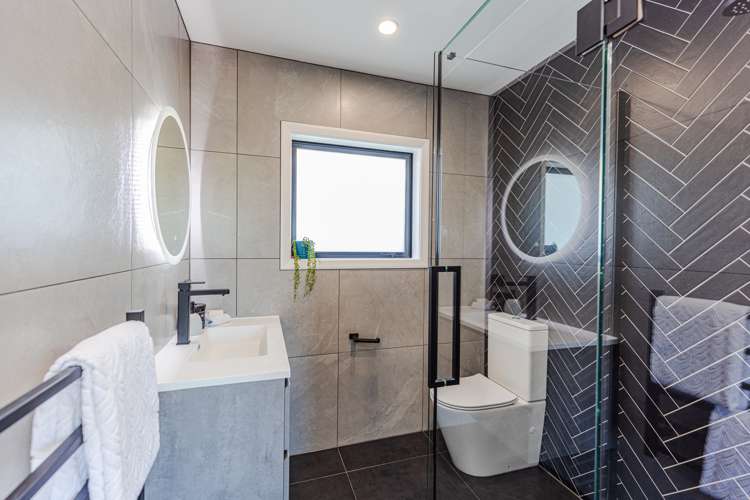 5 Golf Vue Place Castlecliff_12