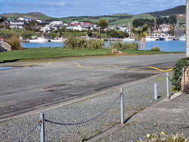 44 Leader Street Riverton_16