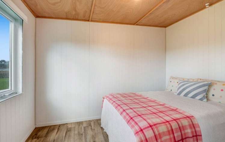 10 Rimu Road Stanmore Bay_18
