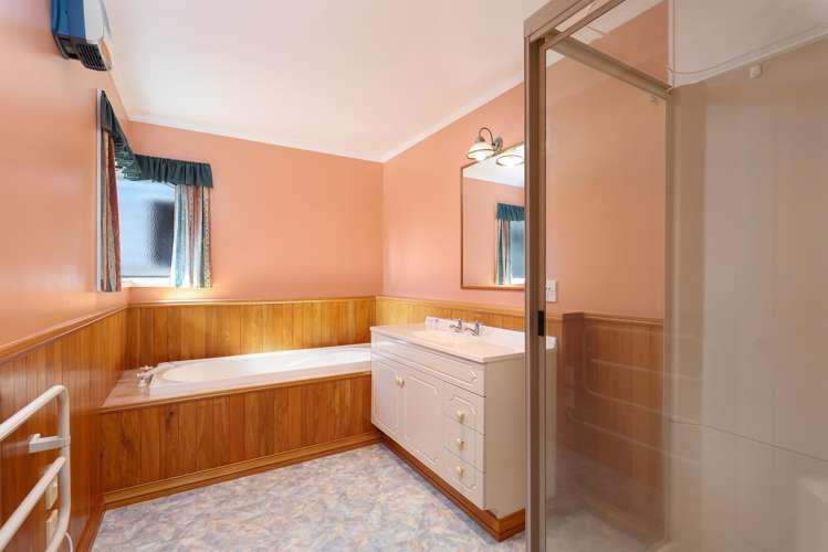 11 Idesia Grove Richmond_14