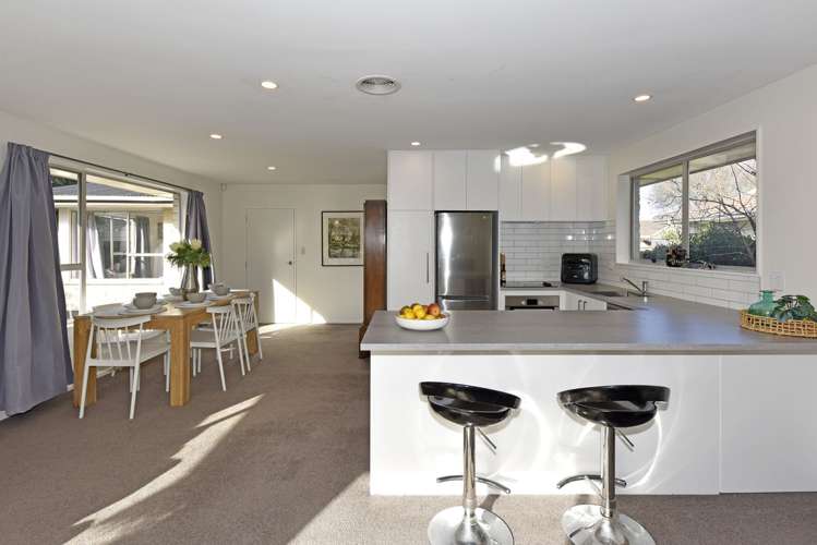 32 Charnwood Crescent Bishopdale_6