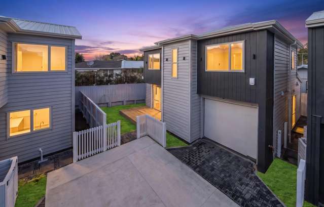 Brand New Luxury Living in the Heart of Papatoetoe