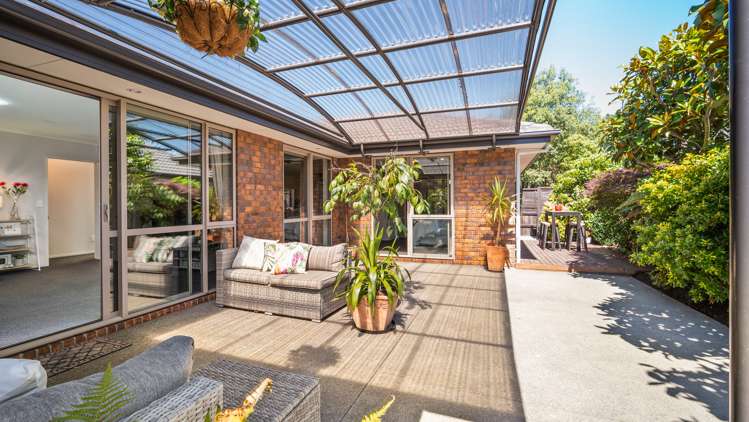 8 Hoihere Place Parklands_11