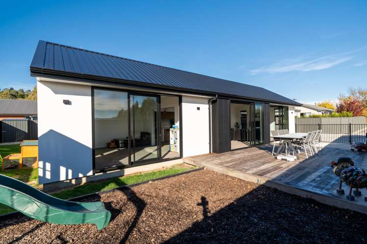 10 Henderson Street Mosgiel_28