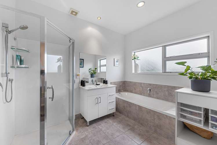 41 Waldorf Crescent Orewa_15