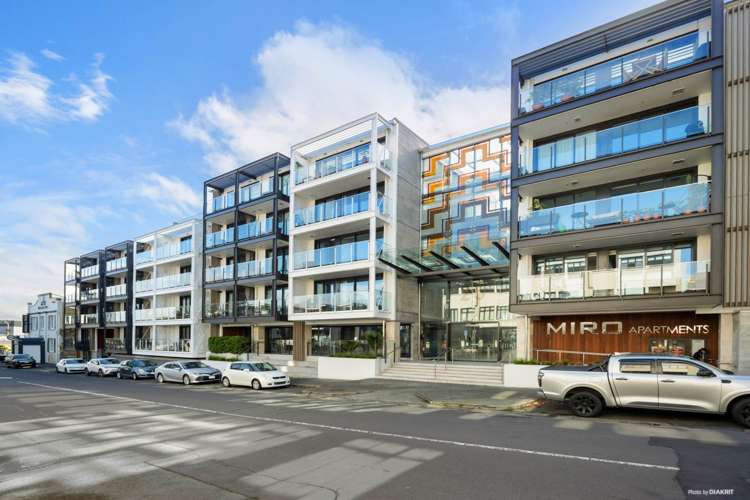 03/27g Enfield Street Mount Eden_12
