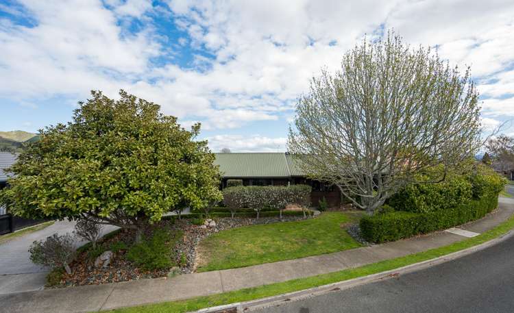 6 Saint James Avenue Richmond_27