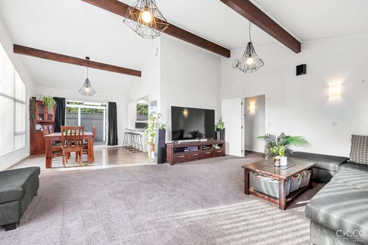 34 Sunshine Crescent Kelson_2